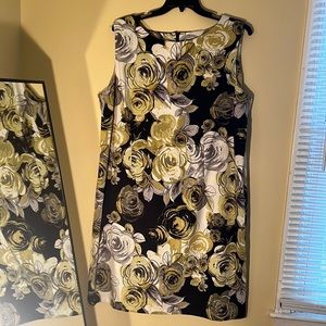 Connected Women floral dress, size 24W , very good condition